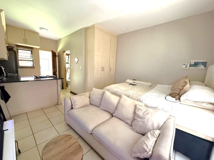 1 Bedroom Property for Sale in Vredenhof Sh Free State